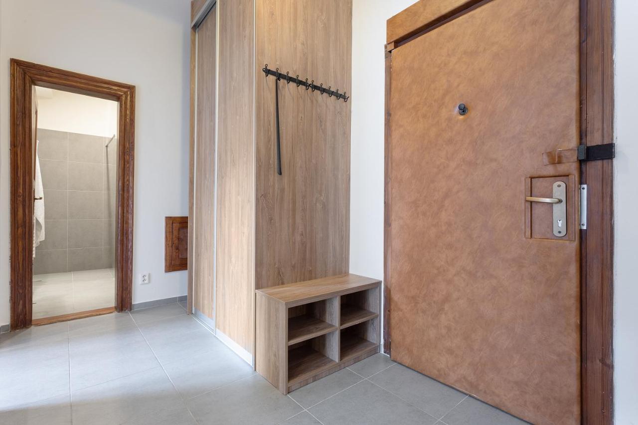 Bright And Spacious Attic Apartment Prága Kültér fotó